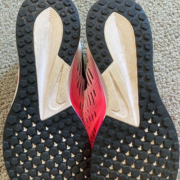 Nike Tennis Shoes - Picture 3 of 5